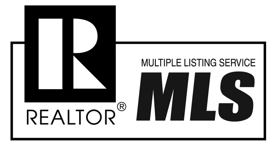 Listing in Commack